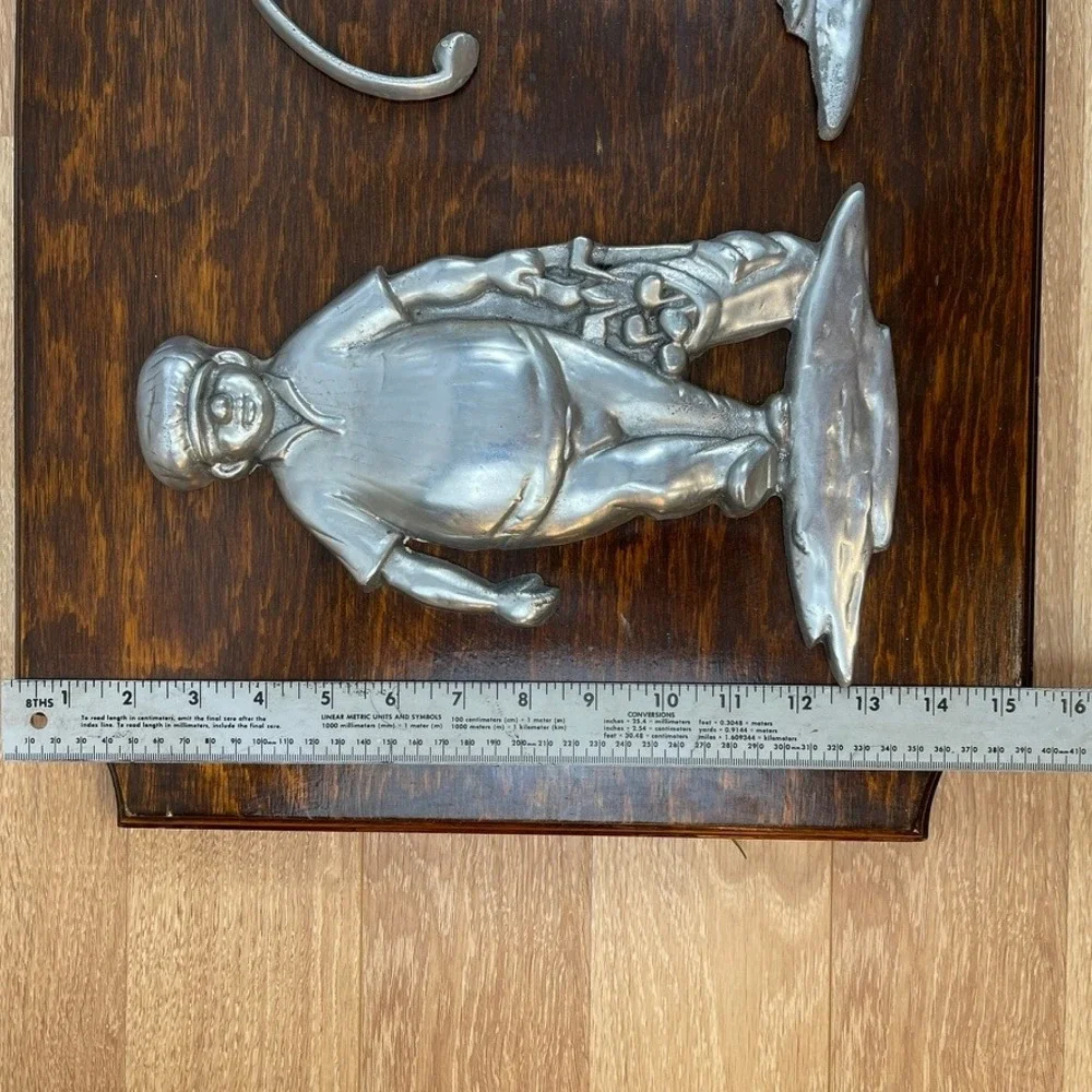 Vintage 3D Golf Wall Plaque Large Wood & Pewter Metal Figures 33.5
